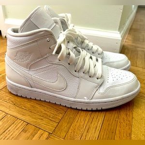 Nike Women’s White Air Jordans in size 9.5